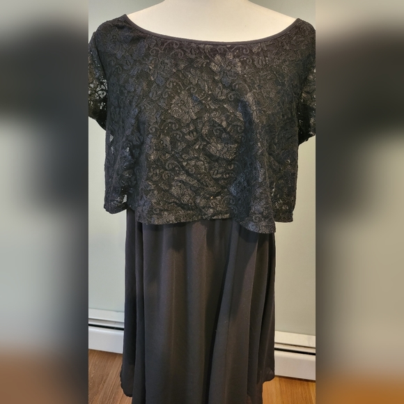 Torrid Women's Black w Lace Size 1X Dress - Picture 2 of 6